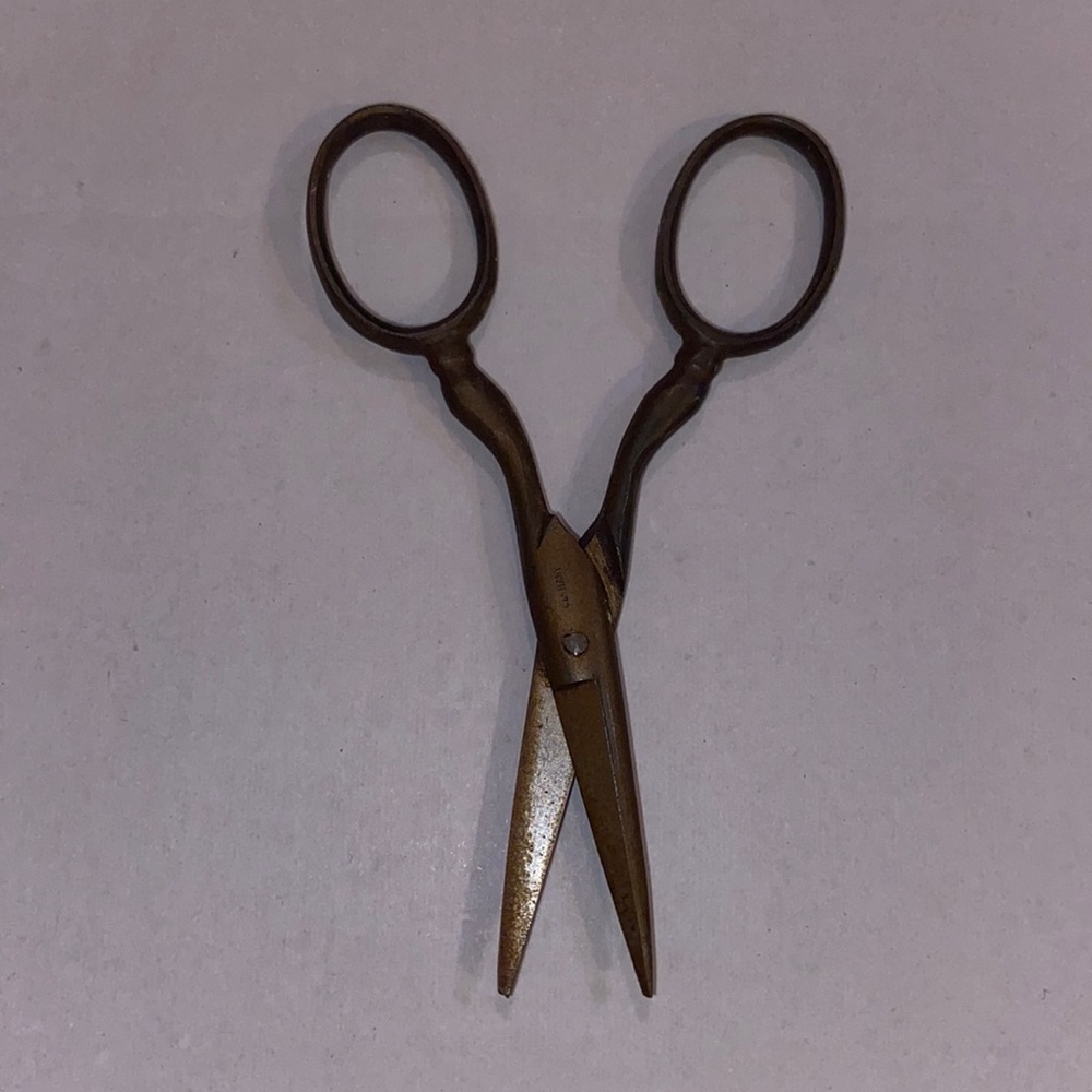 Antique or Vintage German Embroidery Scissors.